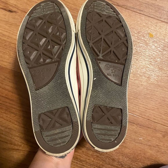 Slip on, no tie converse - Picture 2 of 4